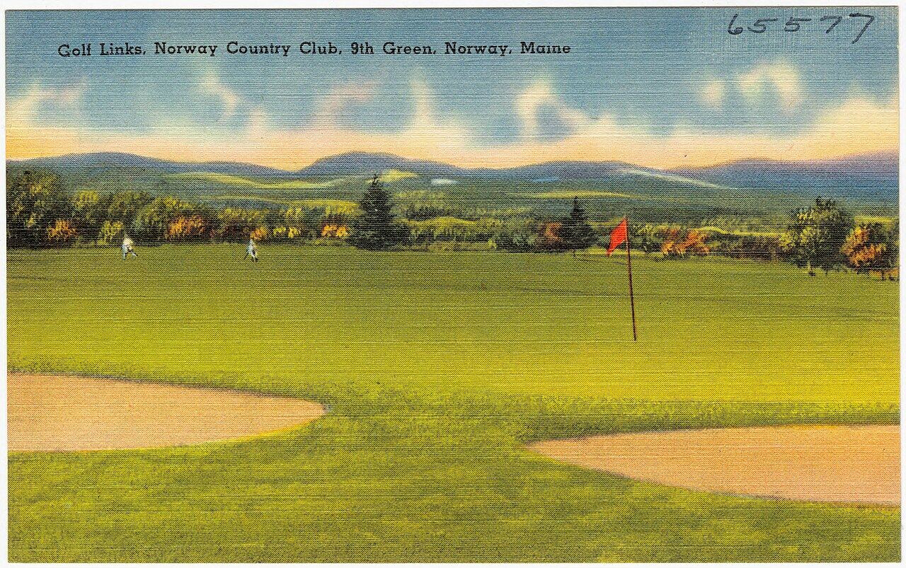 A vintage postcard of the 9th green at Norway Country Club in Maine, with bunkers on both sides and a red flag.